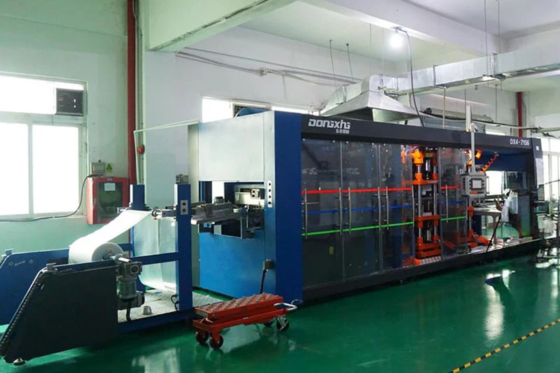 Equipos automatizados de formación de productos de papel en la fábrica
